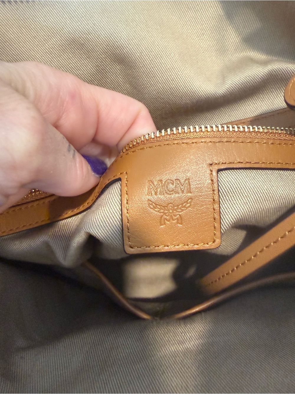MCM Pink Visetos Shoulder Bag with Cognac Center Panel - Picture 4 of 6